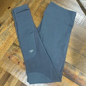 Alo Yoga Coast Stirrup Mesh Leggings Gray Size M